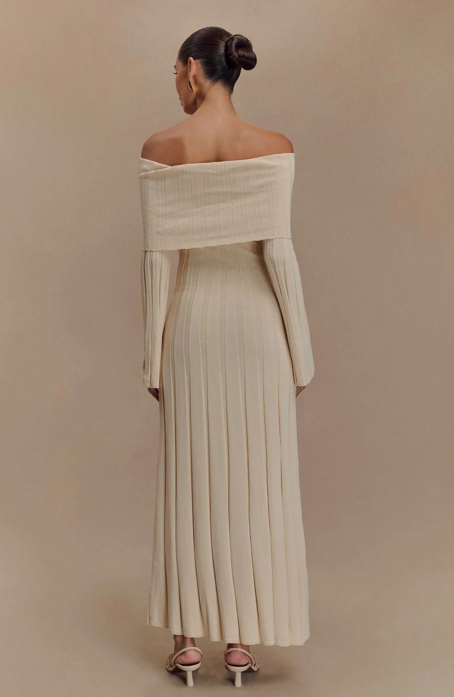 Alonza Long Sleeve Knit Midi Dress